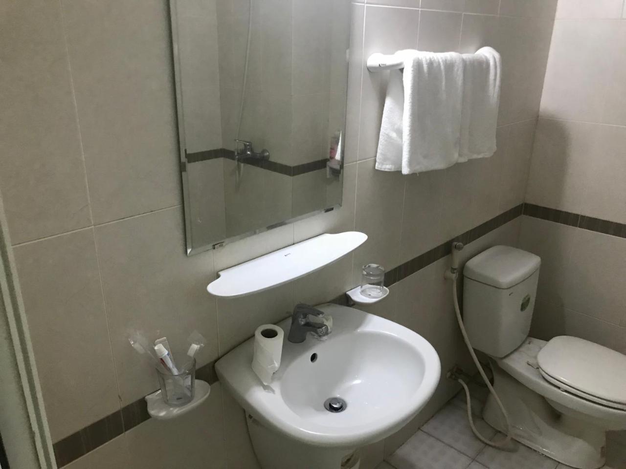 สปอต ออน 693 ฮวง ลอง โฮเต็ล Hotel ฮานอย ภายนอก รูปภาพ